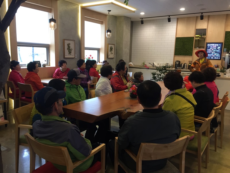 여가문화탐방<소백산자락길연계 숲체험프로그램>-실버들의 어울림세상